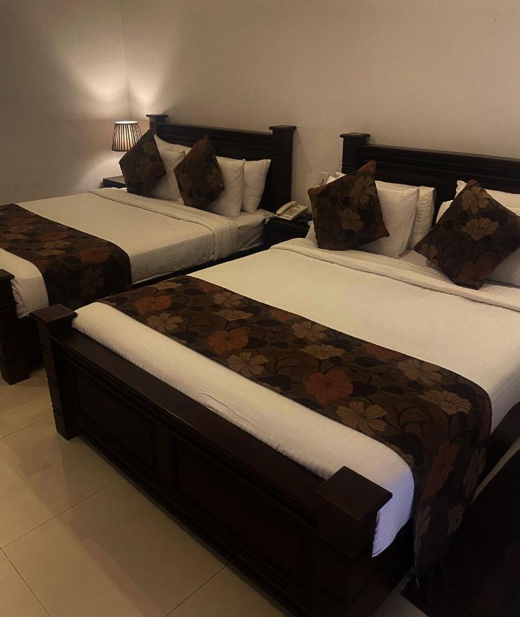 Hotel Bamiyan Κάντι Εξωτερικό φωτογραφία