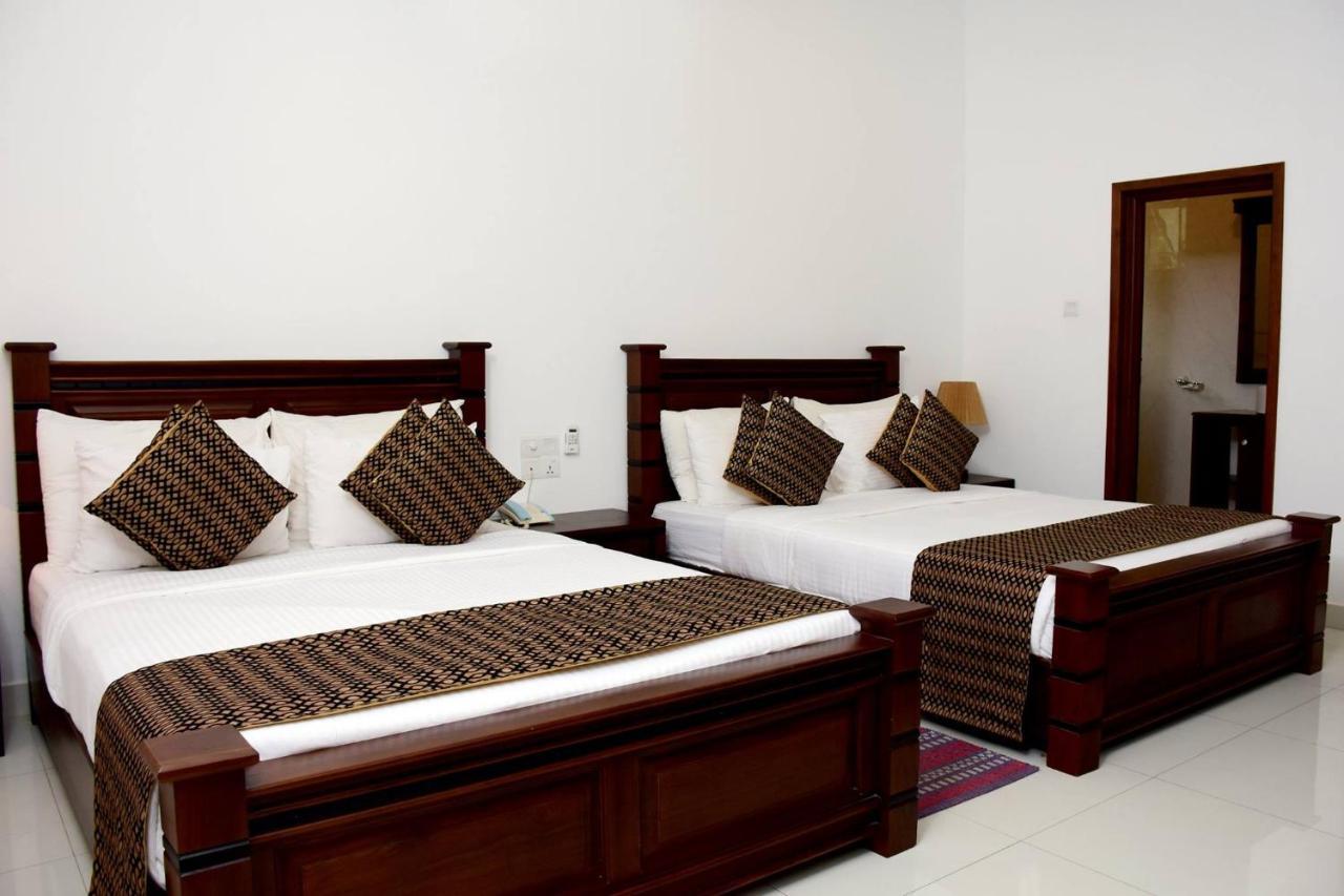 Hotel Bamiyan Κάντι Εξωτερικό φωτογραφία
