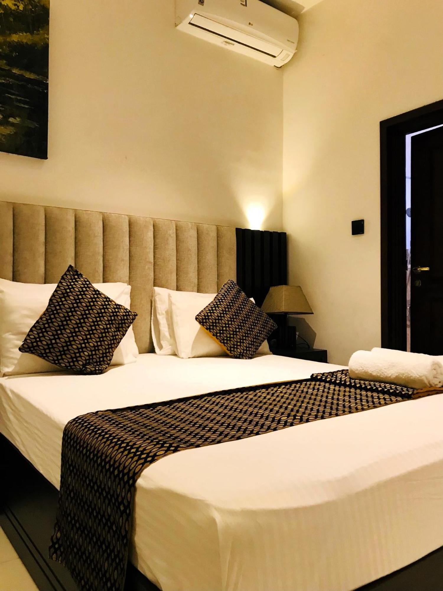 Hotel Bamiyan Κάντι Εξωτερικό φωτογραφία