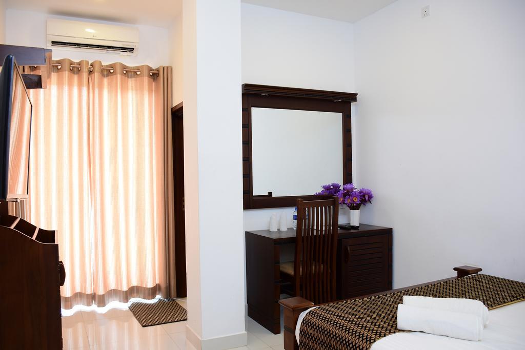 Hotel Bamiyan Κάντι Εξωτερικό φωτογραφία